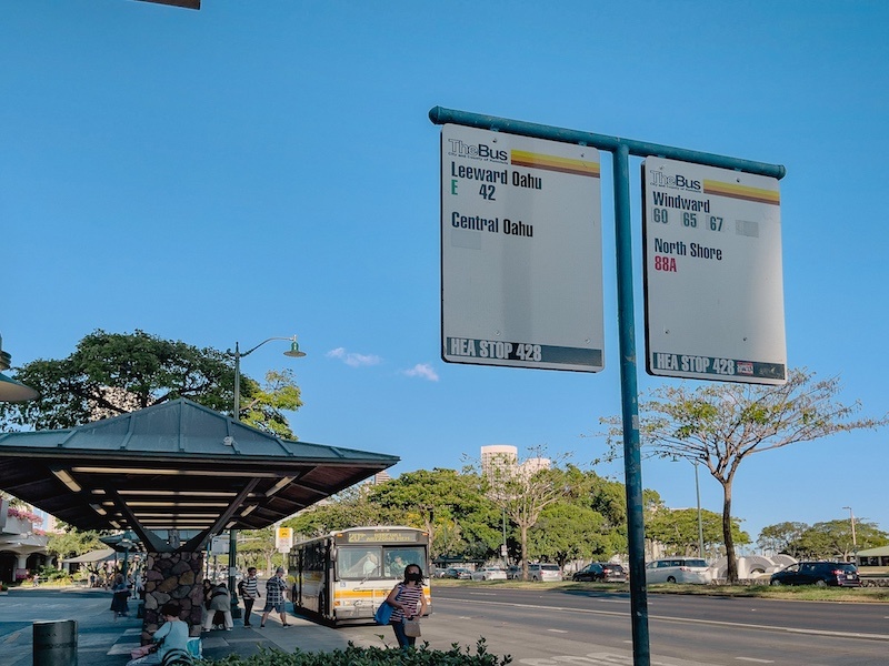 bus stop in hawaii