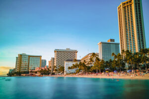 ハワイ・オアフ島の人気スポット「ワイキキビーチ」をご紹介