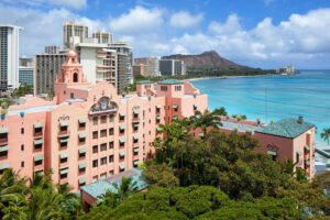 「ロイヤルハワイアンホテル」太平洋のピンクパレス