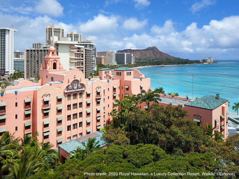 Overviewing_Royal Hawaiian Hotel