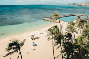 新生「カイマナ ビーチ ホテル」ハワイの自然を満喫できるホテル
